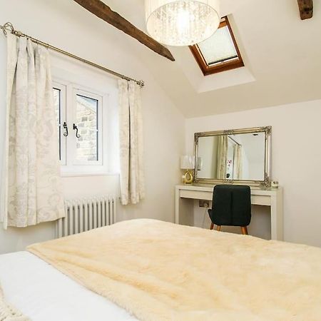 Millstone Cottage Newmillerdam Hill Top ภายนอก รูปภาพ