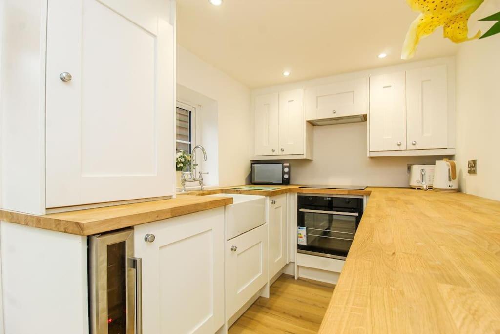 Millstone Cottage Newmillerdam Hill Top ภายนอก รูปภาพ